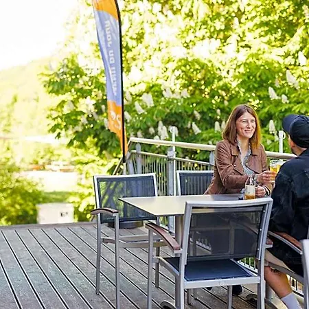Hotel Youth Lultzhausen