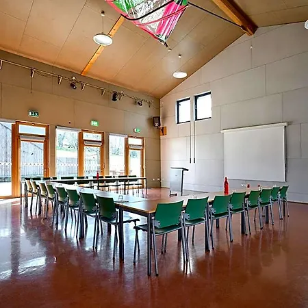 Hotel Youth Lultzhausen *